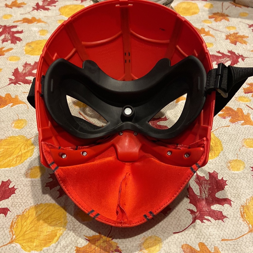 Spider man mask - Picture 2 of 2